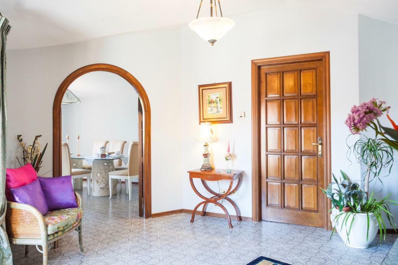 Tony Home Olbia Kültér fotó